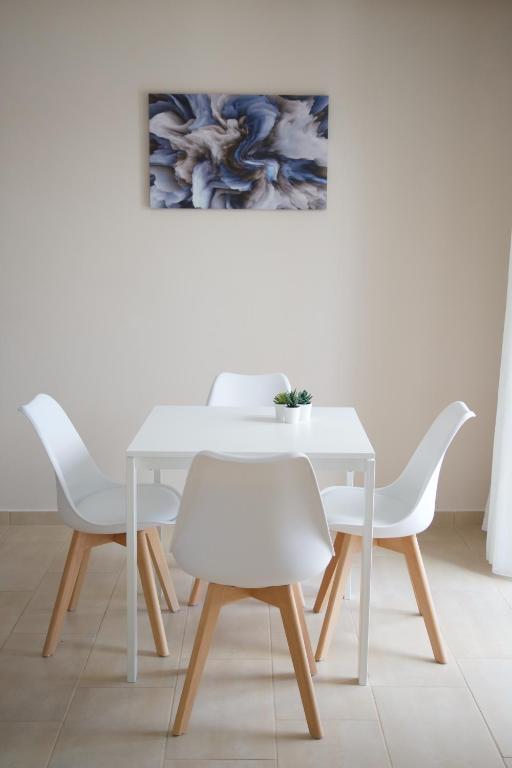 Rose Maisonette room 6